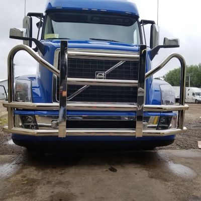 Φαρμακείο Dongsui Tough Νέο στυλ αρχική τιμή Semi Truck Bumper Deer Guard για φορτηγό Cascadia Volvo International Prostar Kenworth Peterbilt Mack Pinnacle