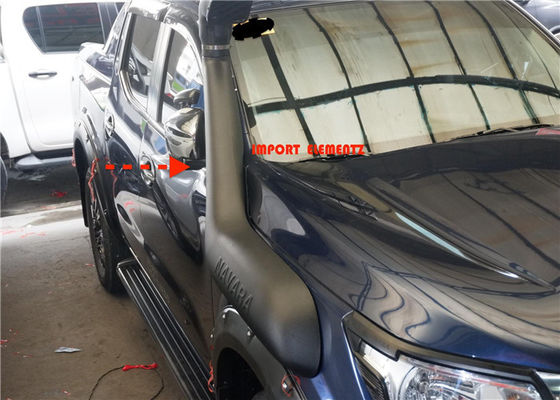 Το ανοιχτό φορτηγό της Nissan Navara NP300 κολυμπά με αναπνευτήρα δοκιμασμένη 100% ποιοτική μακροχρόνια διάρκεια ζωής